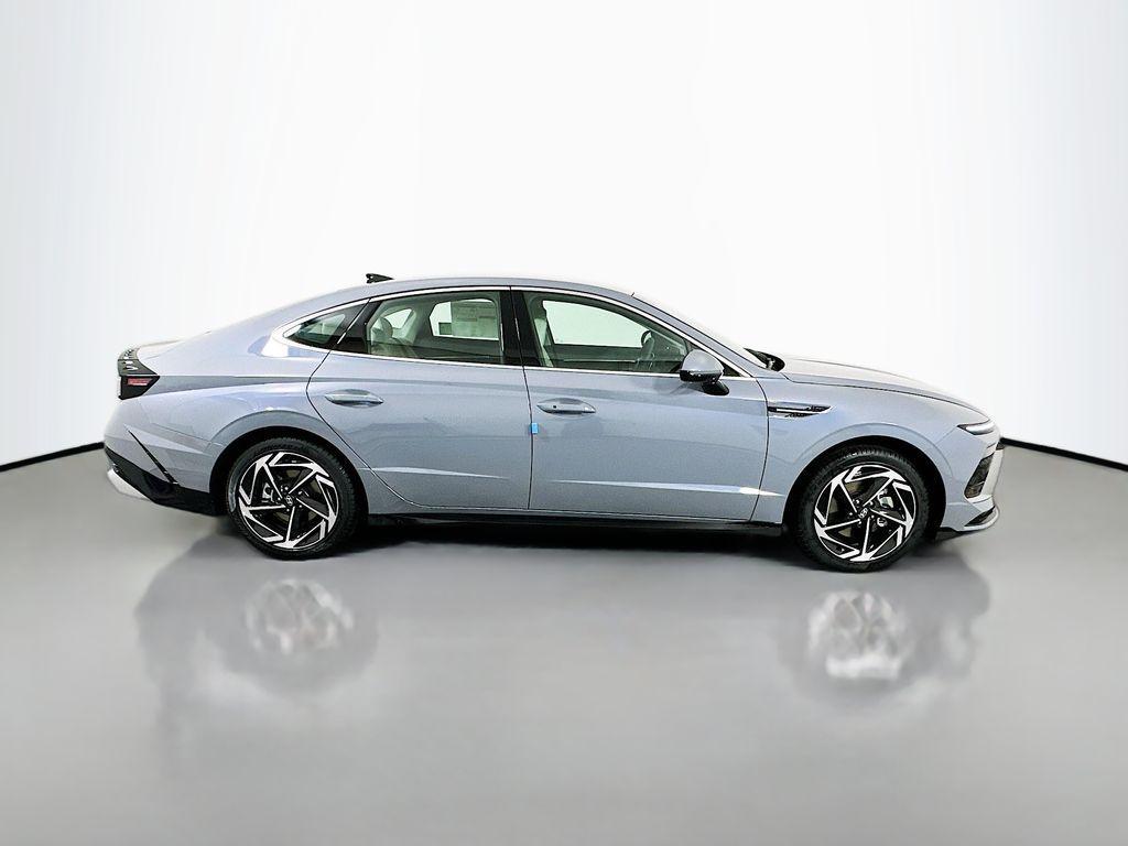new 2026 Hyundai Sonata car, priced at $30,805