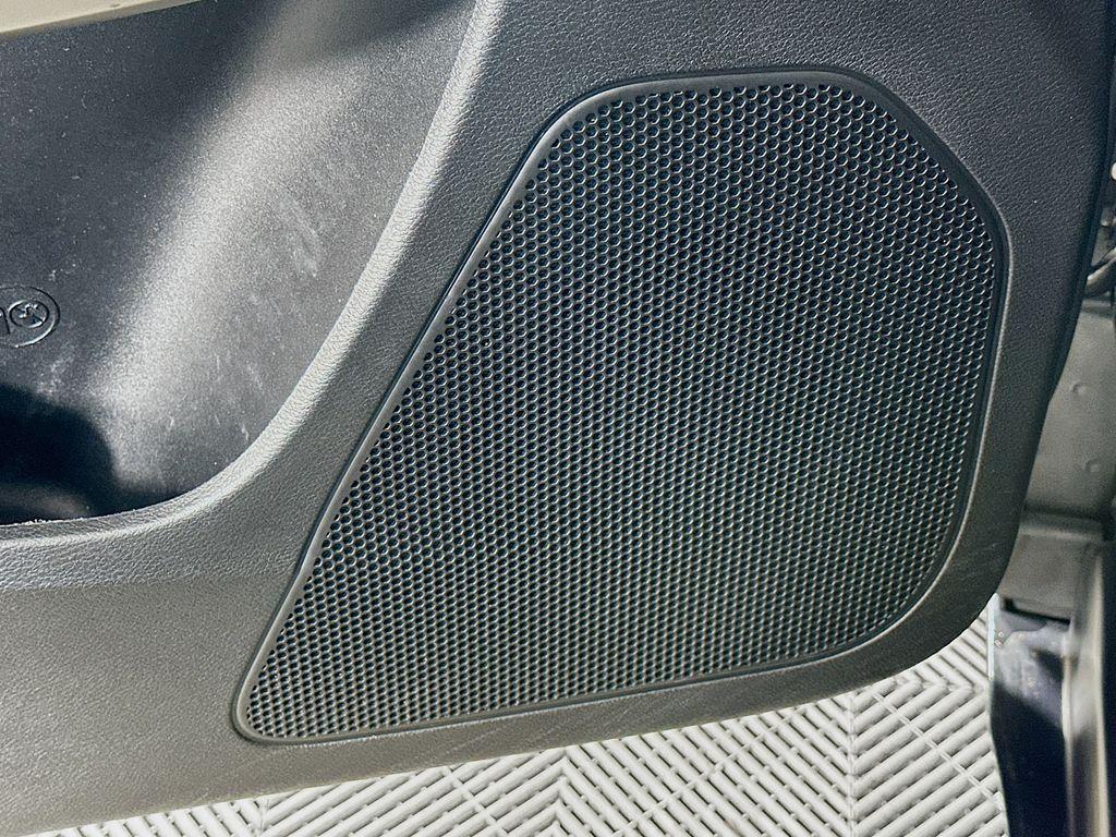 used 2021 Jeep Cherokee car, priced at $17,600