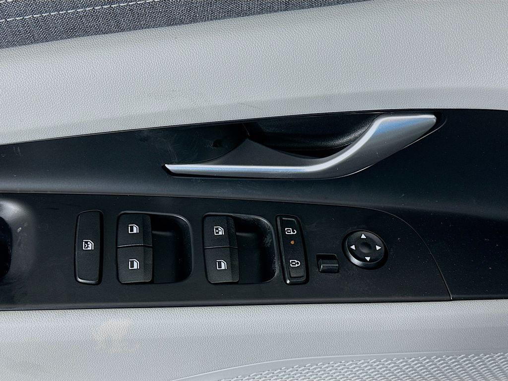 new 2026 Hyundai ELANTRA HEV car, priced at $31,655