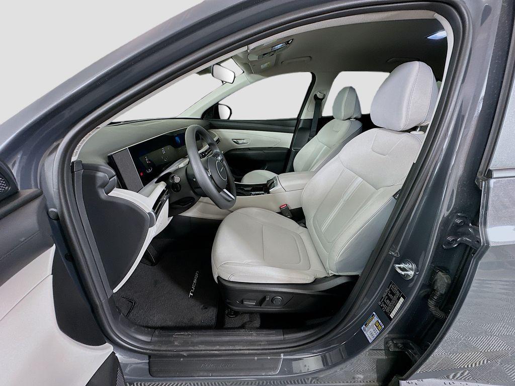 new 2026 Hyundai Tucson car, priced at $33,045