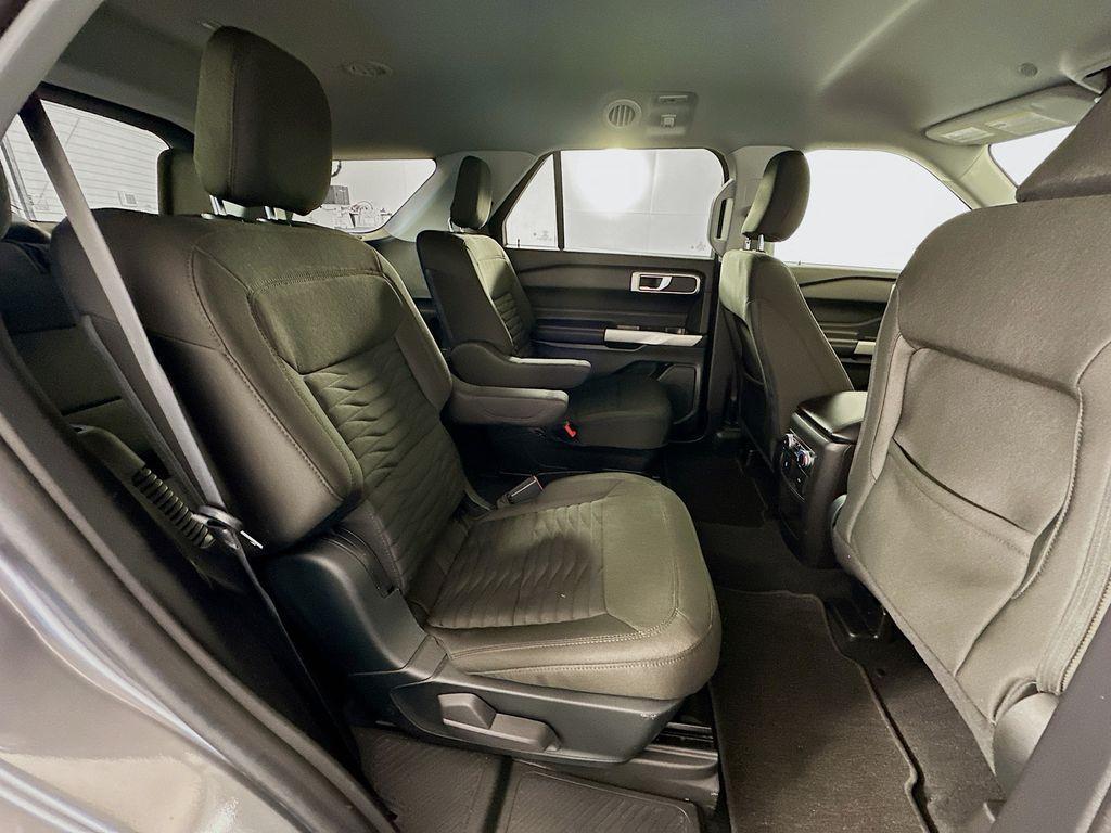 2021 Gray Metallic Ford Explorer