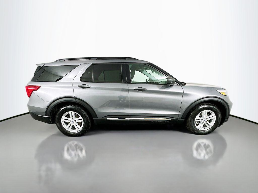 2021 Gray Metallic Ford Explorer