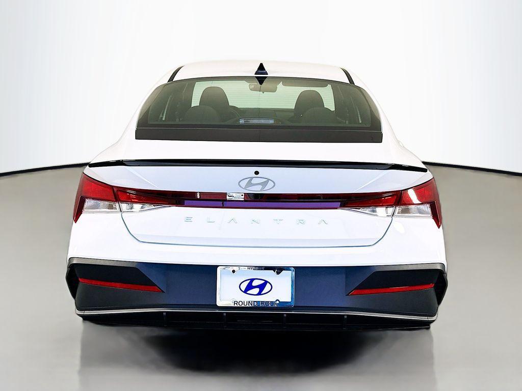 new 2026 Hyundai Elantra car