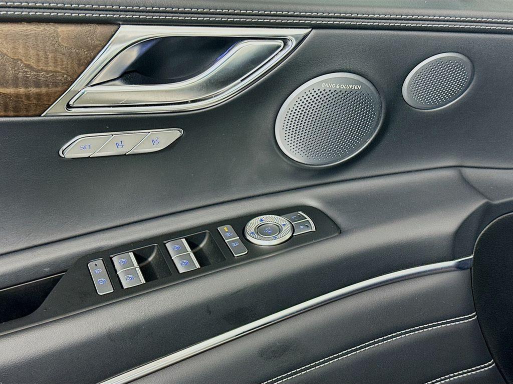 used 2025 Genesis GV80 car, priced at $59,800
