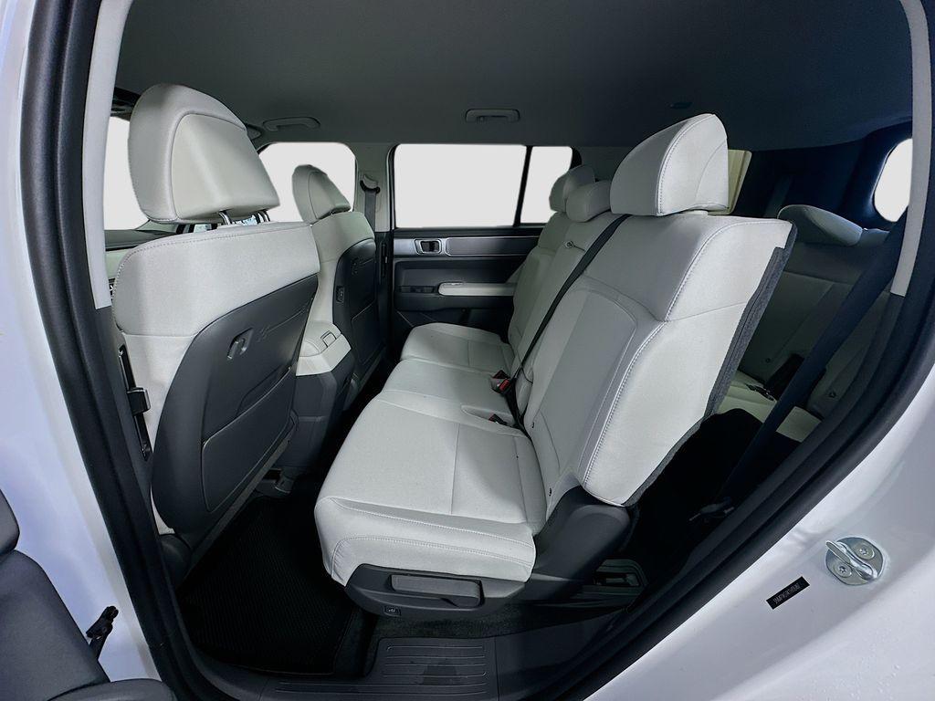 new 2026 Hyundai SANTA FE HEV car