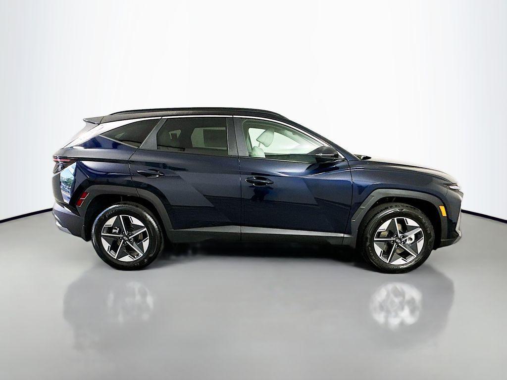 new 2026 Hyundai TUCSON Hybrid car, priced at $37,195