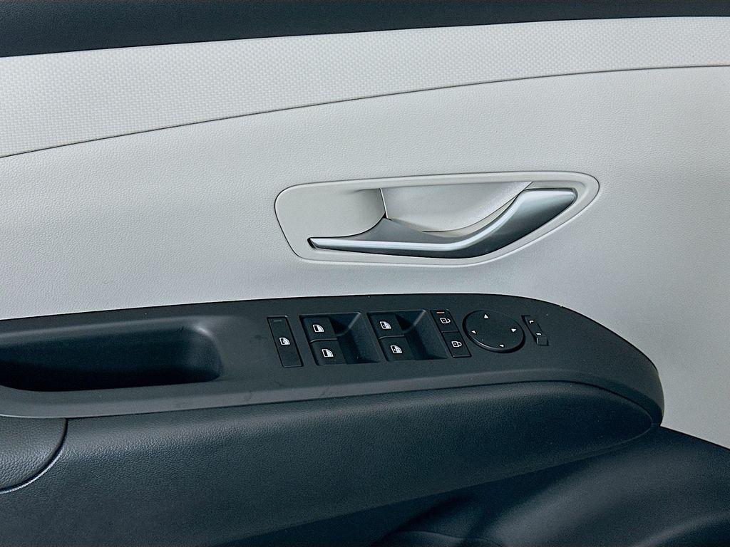 new 2026 Hyundai TUCSON Hybrid car