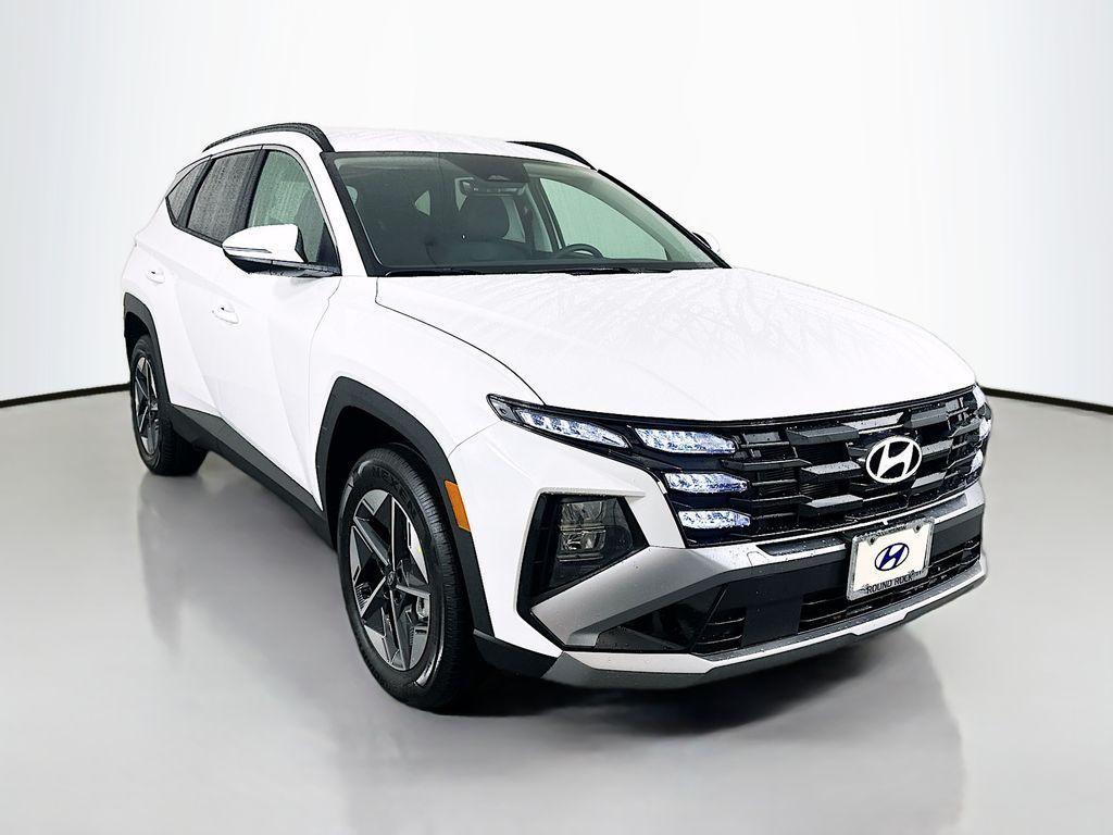 new 2026 Hyundai TUCSON Hybrid car, priced at $37,475
