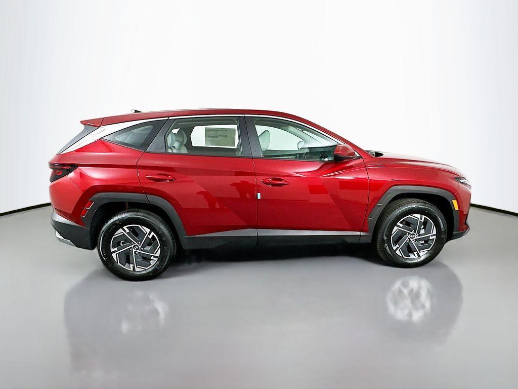 new 2026 Hyundai TUCSON Hybrid car, priced at $35,245