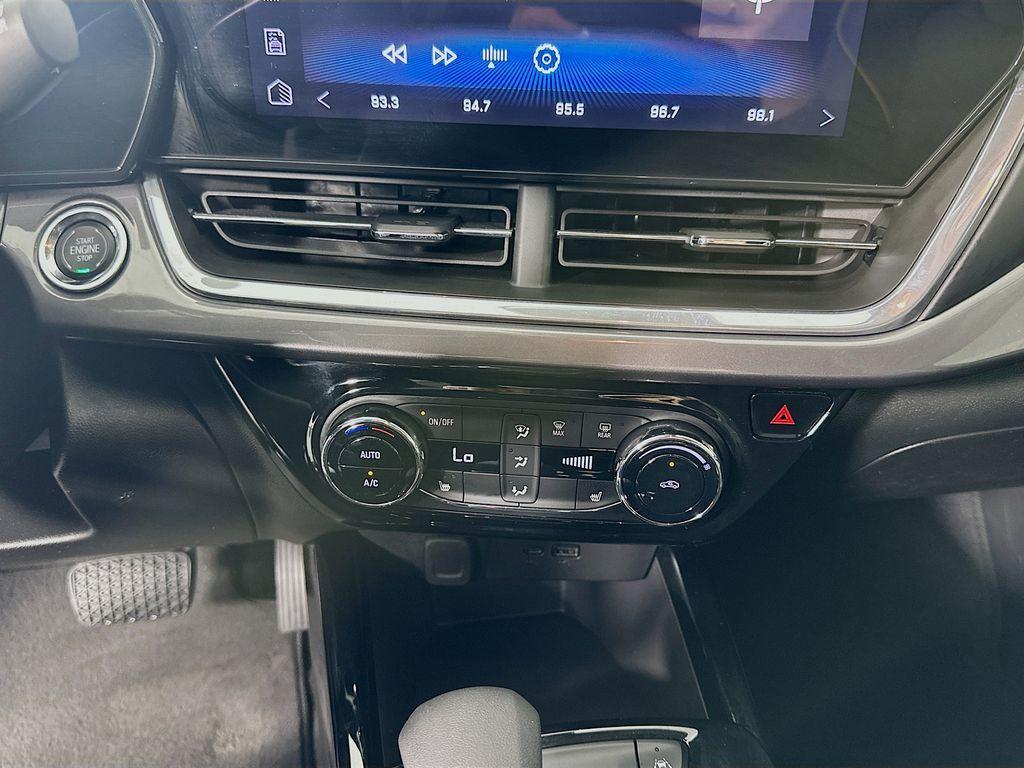 used 2025 Chevrolet Trax car, priced at $23,500