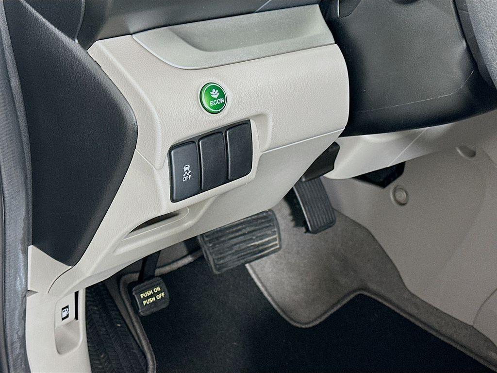 used 2013 Honda CR-V car, priced at $14,999