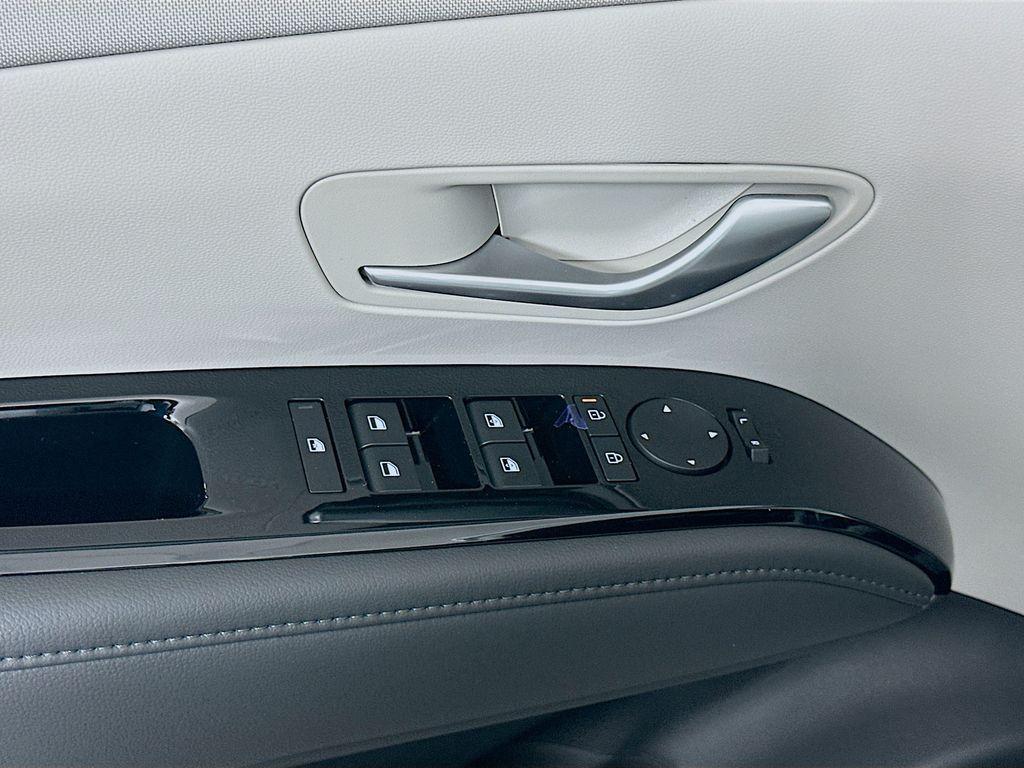 new 2026 Hyundai TUCSON Hybrid car, priced at $45,000