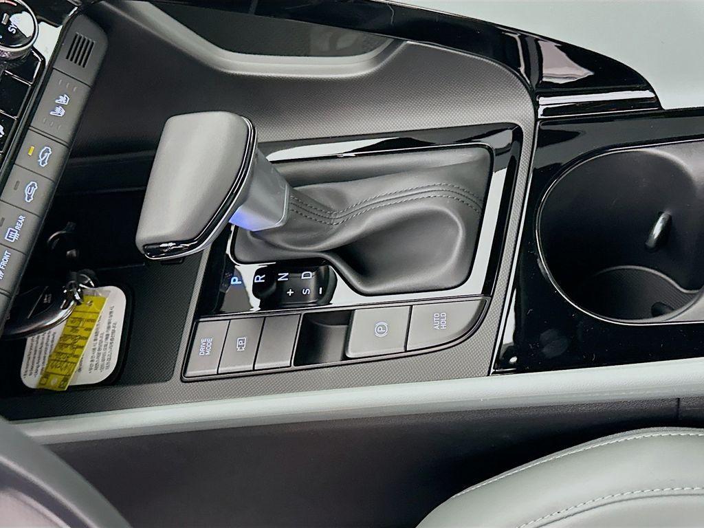 new 2026 Hyundai ELANTRA HEV car, priced at $32,155