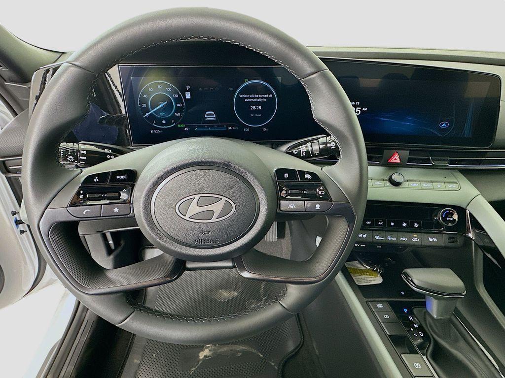 new 2026 Hyundai ELANTRA HEV car, priced at $32,155