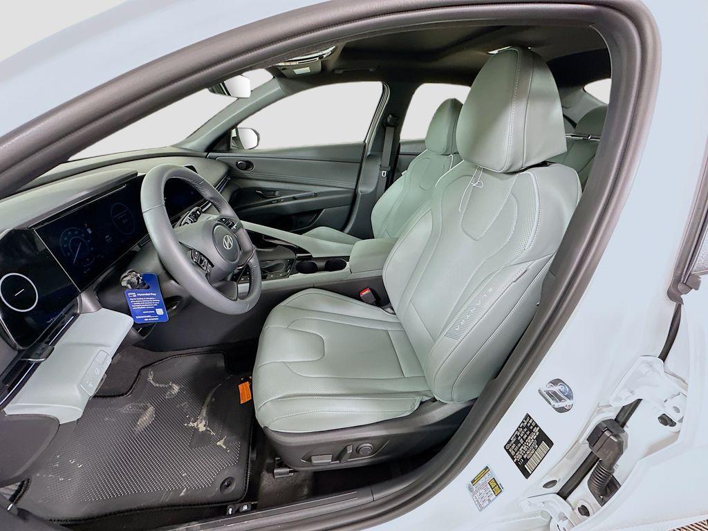 new 2026 Hyundai ELANTRA HEV car, priced at $32,155
