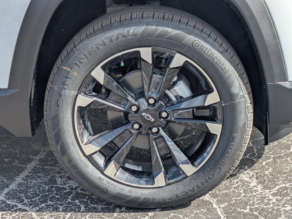 new 2026 Chevrolet Equinox car, priced at $35,535