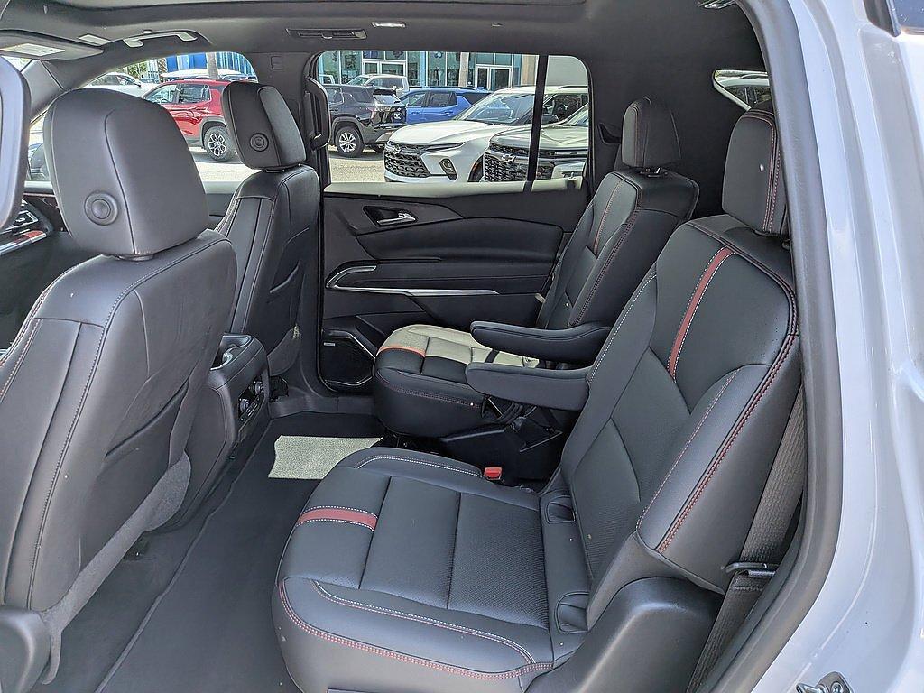 used 2024 Chevrolet Traverse car, priced at $46,426