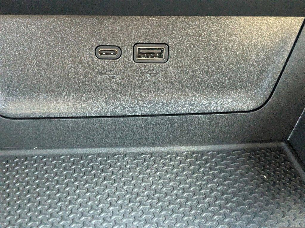 new 2026 Chevrolet Equinox car, priced at $36,610