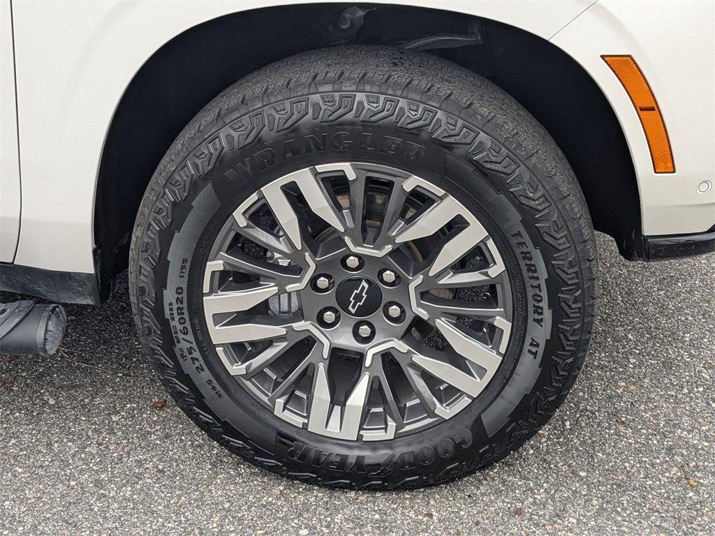 used 2025 Chevrolet Tahoe car, priced at $59,989