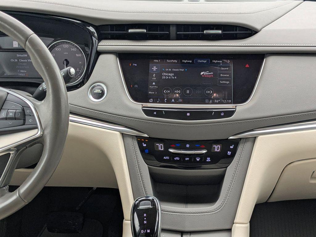 used 2021 Cadillac XT5 car, priced at $31,689