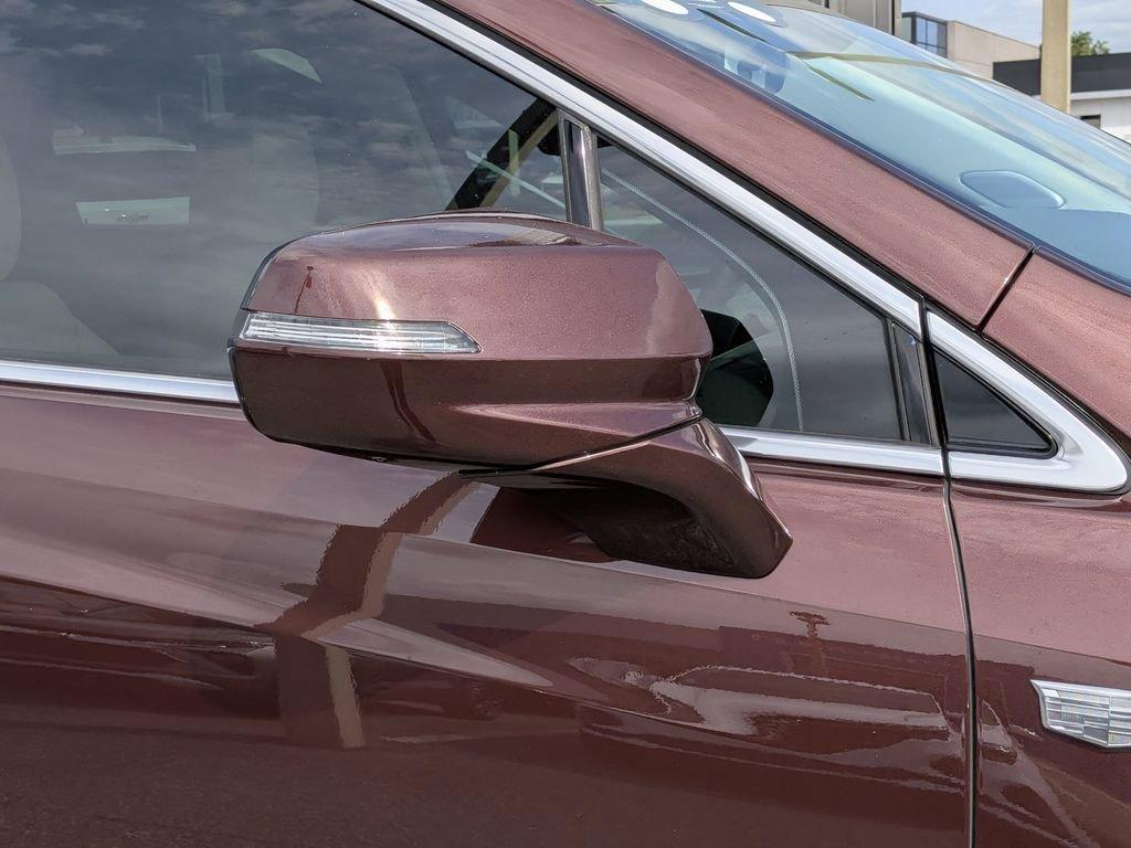 used 2023 Cadillac XT5 car, priced at $38,987