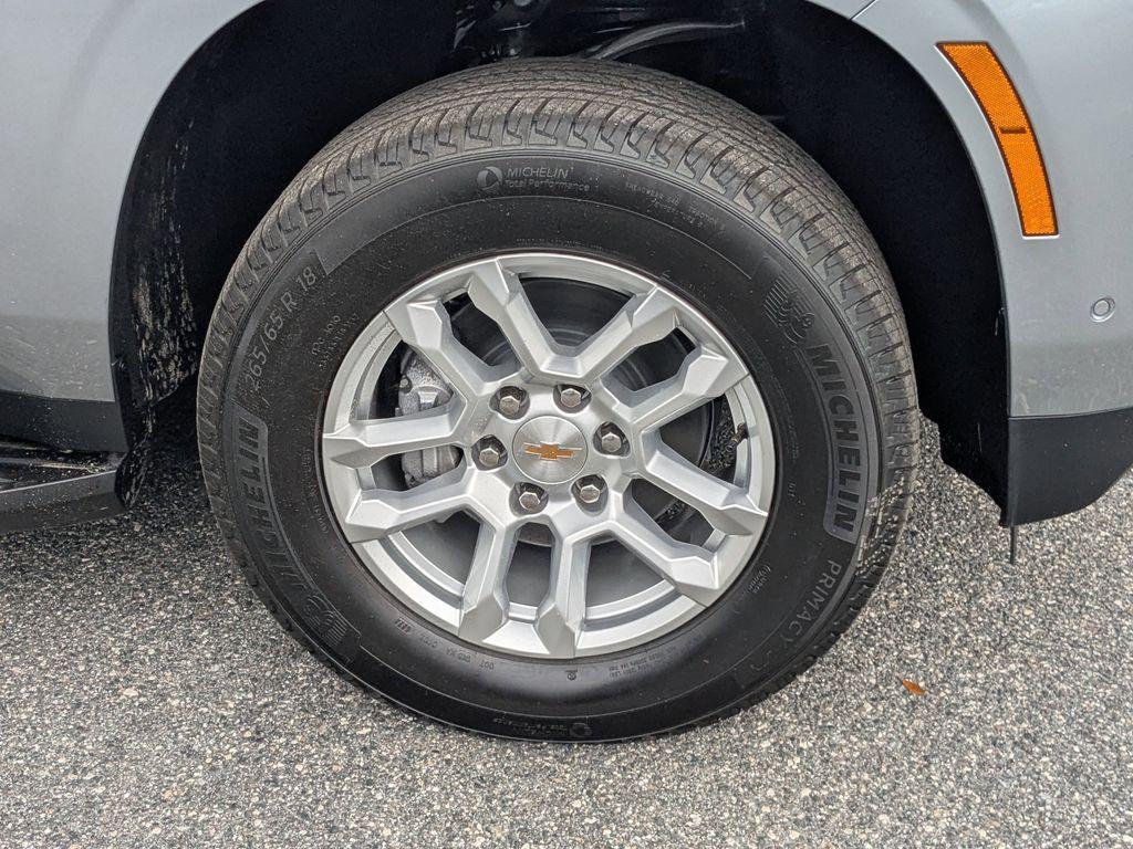 new 2026 Chevrolet Suburban car, priced at $63,195