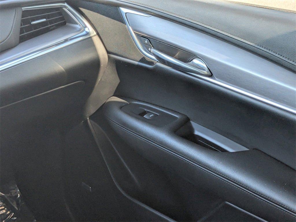 used 2019 Cadillac XT5 car, priced at $19,393