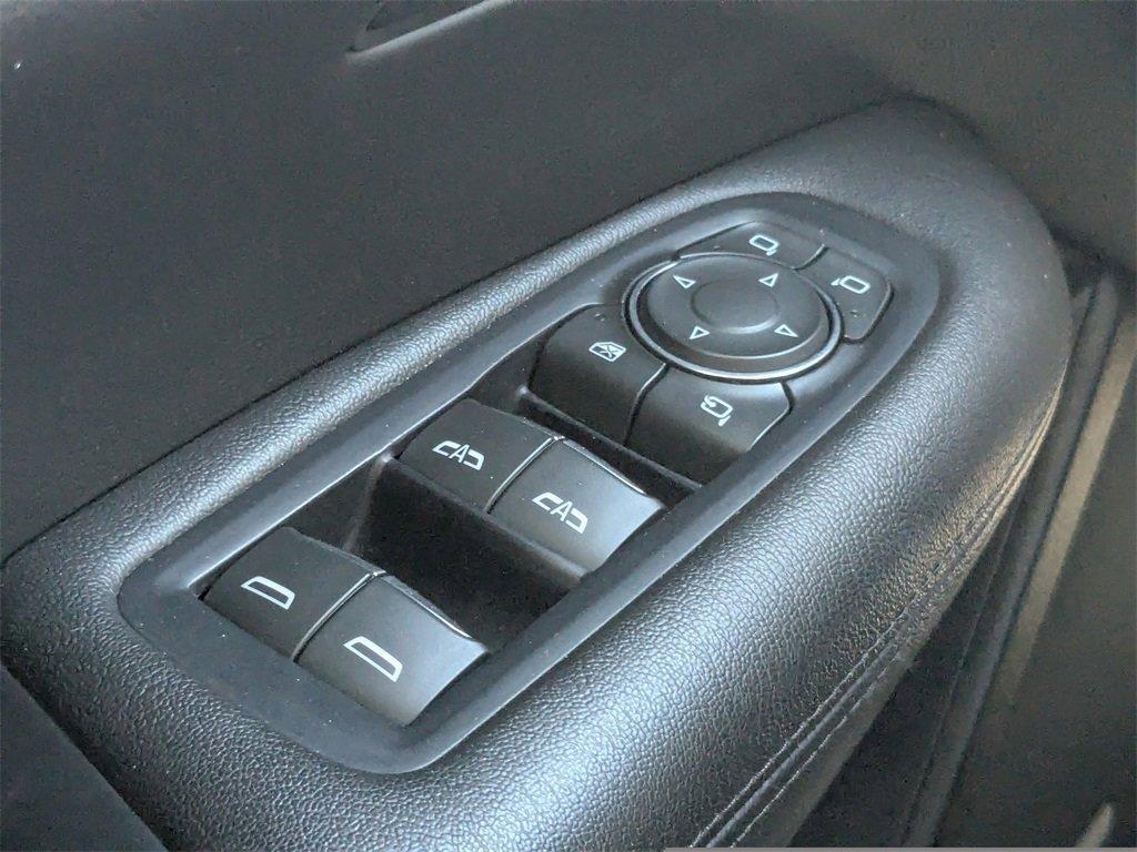 used 2019 Cadillac XT5 car, priced at $19,393