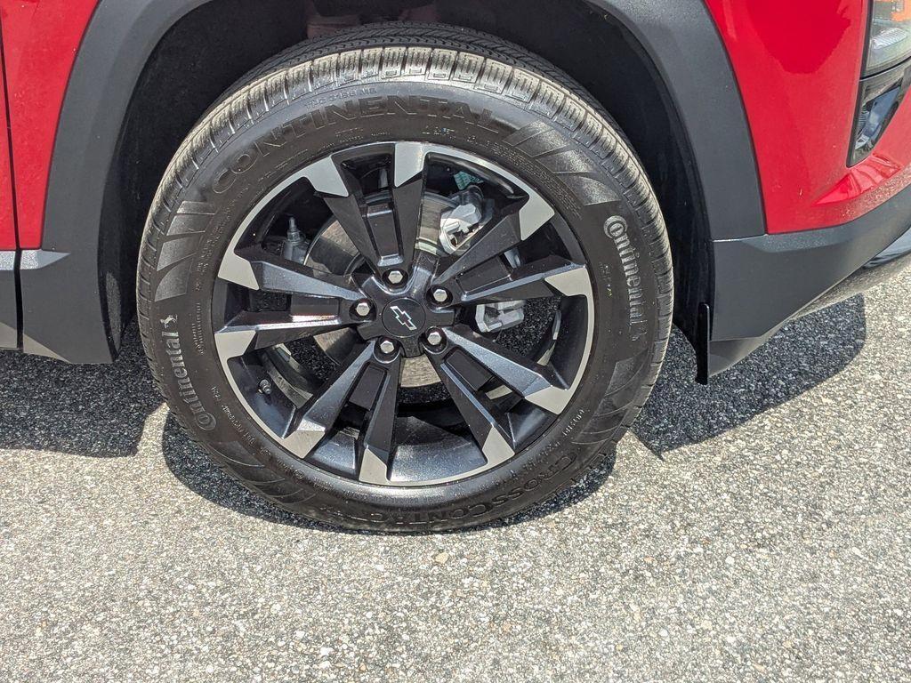 used 2025 Chevrolet Equinox car, priced at $34,889