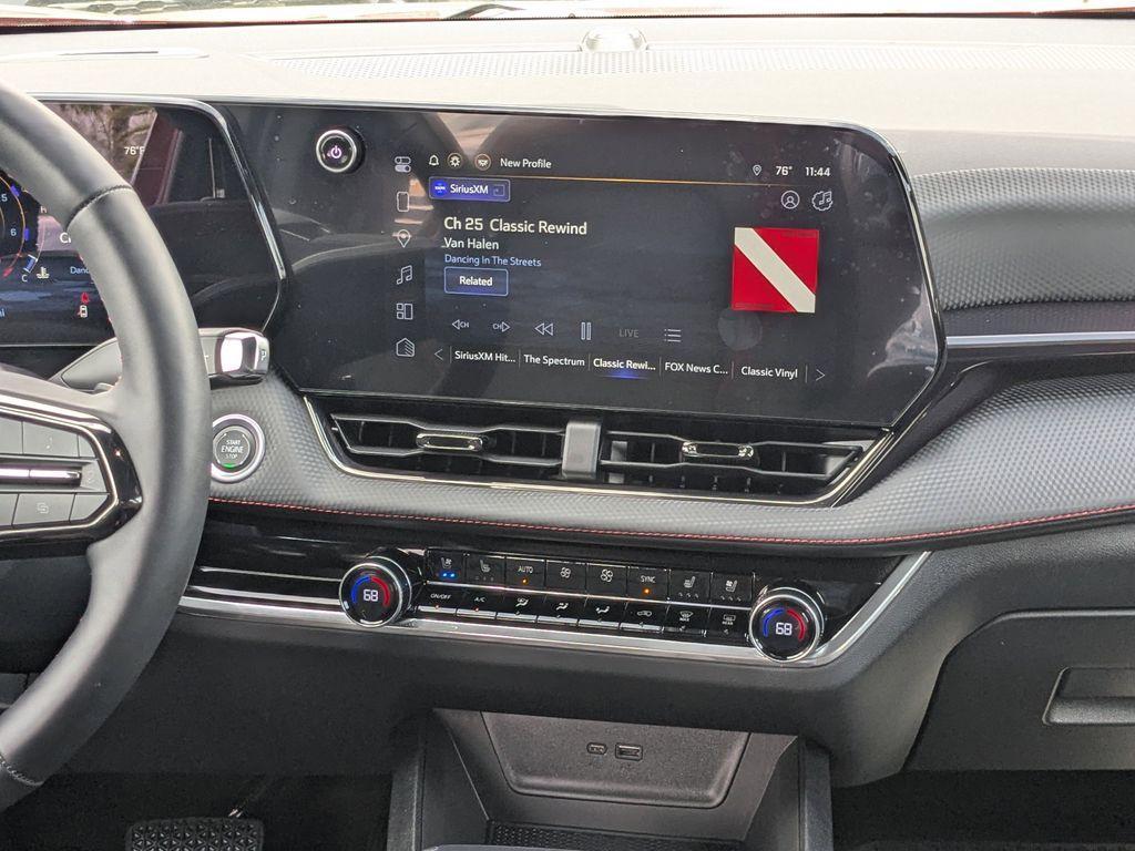 used 2025 Chevrolet Equinox car, priced at $34,889