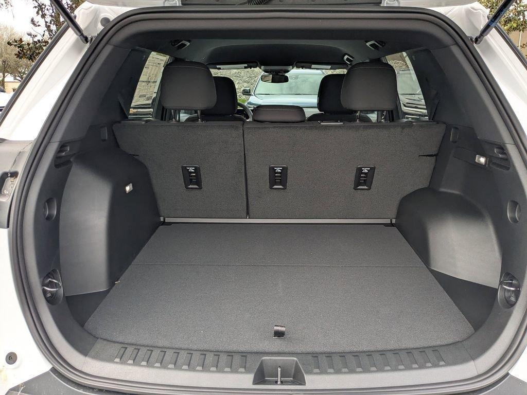 new 2026 Chevrolet Equinox car, priced at $28,795