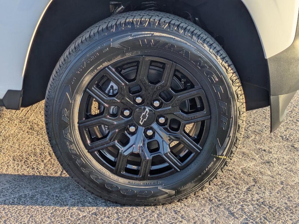 new 2026 Chevrolet Colorado car, priced at $33,320