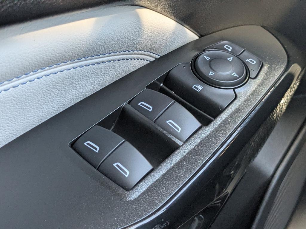 used 2025 Chevrolet Trax car, priced at $22,877