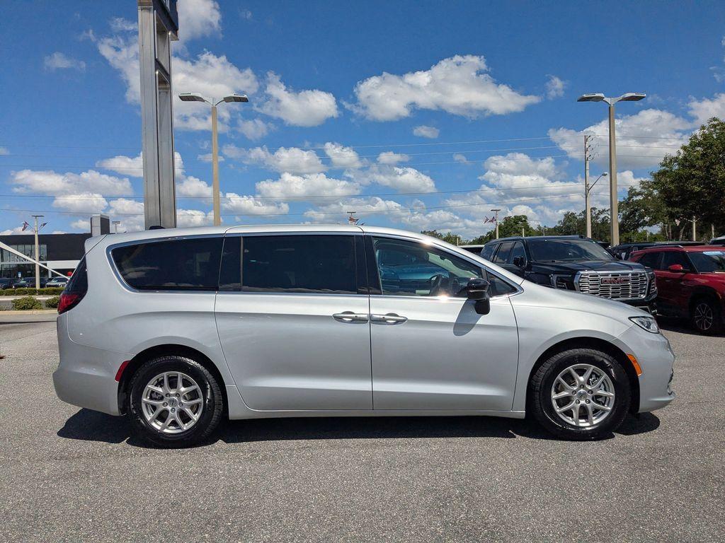 used 2024 Chrysler Pacifica car, priced at $26,377