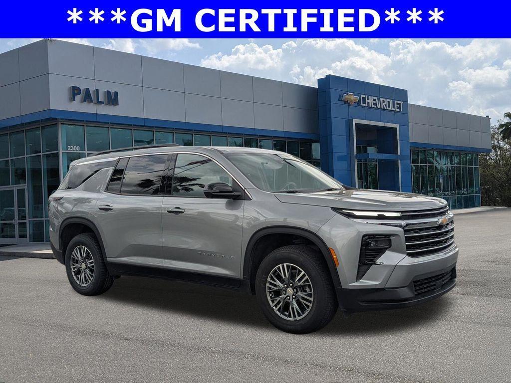 used 2024 Chevrolet Traverse car, priced at $34,889