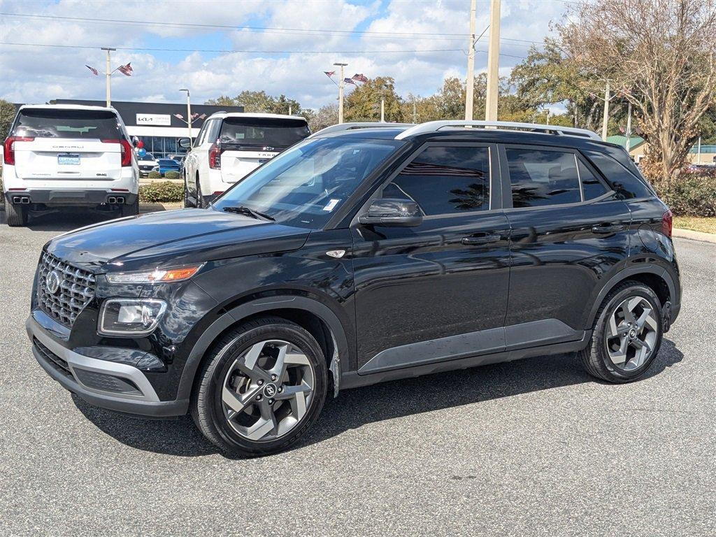 used 2022 Hyundai Venue car, priced at $14,889