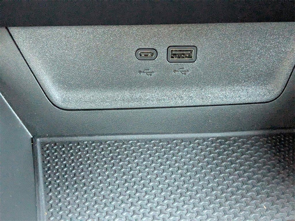 new 2026 Chevrolet Equinox car, priced at $31,865