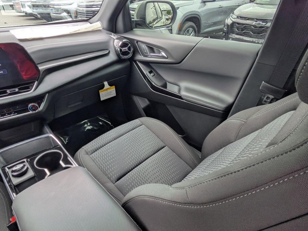 new 2026 Chevrolet Equinox car, priced at $29,740