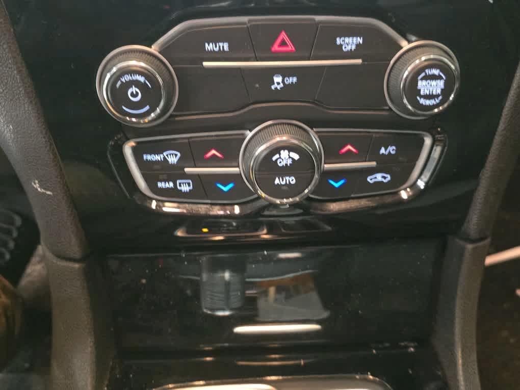 used 2023 Chrysler 300 car, priced at $25,404