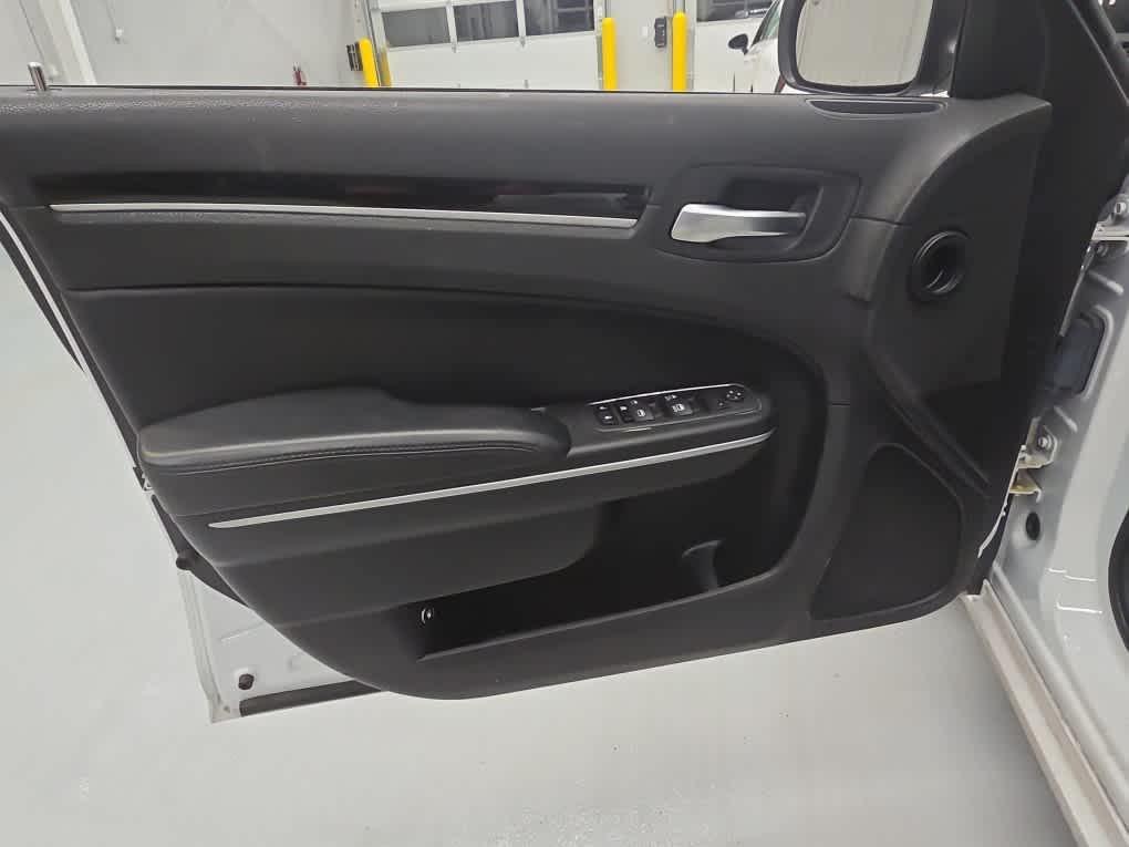 used 2023 Chrysler 300 car, priced at $25,404