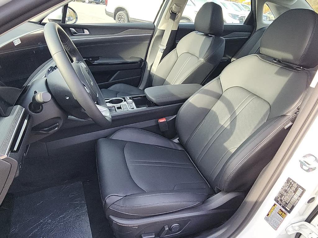 new 2026 Kia K5 car, priced at $36,780