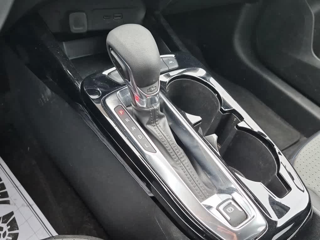 used 2024 Chevrolet Trax car, priced at $20,487