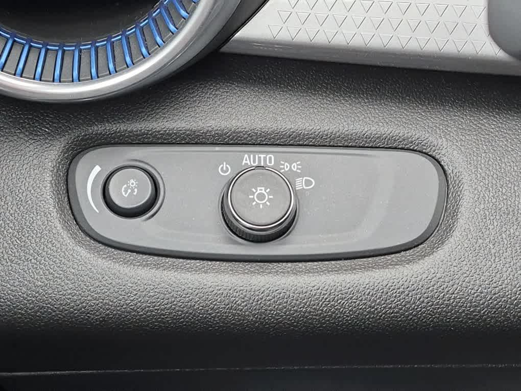 used 2024 Chevrolet Trax car, priced at $20,487