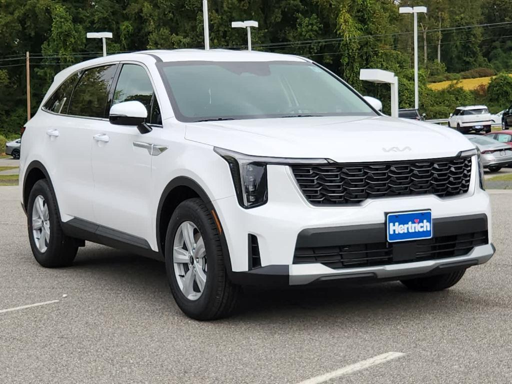 new 2026 Kia Sorento car, priced at $34,365