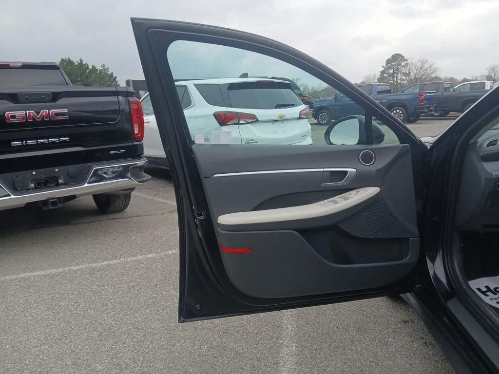 used 2025 Hyundai Sonata car, priced at $25,487
