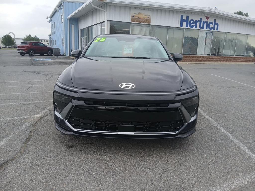 used 2025 Hyundai Sonata car, priced at $25,487