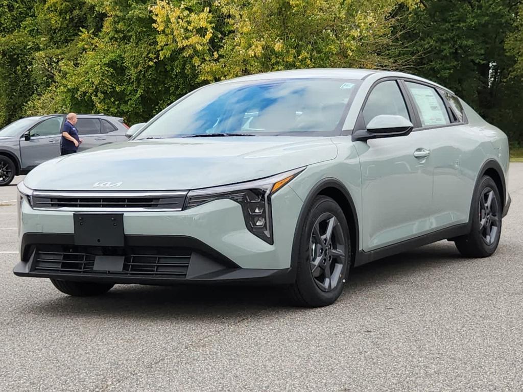 new 2025 Kia K4 car, priced at $24,375