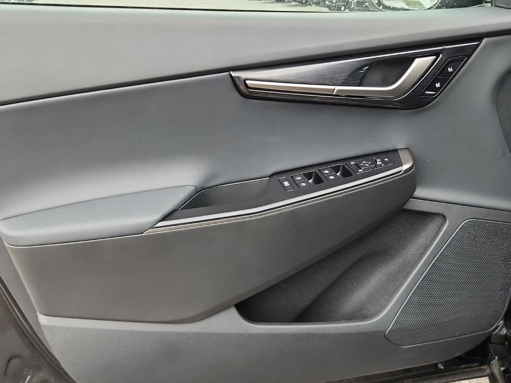 new 2025 Kia EV6 car, priced at $56,995