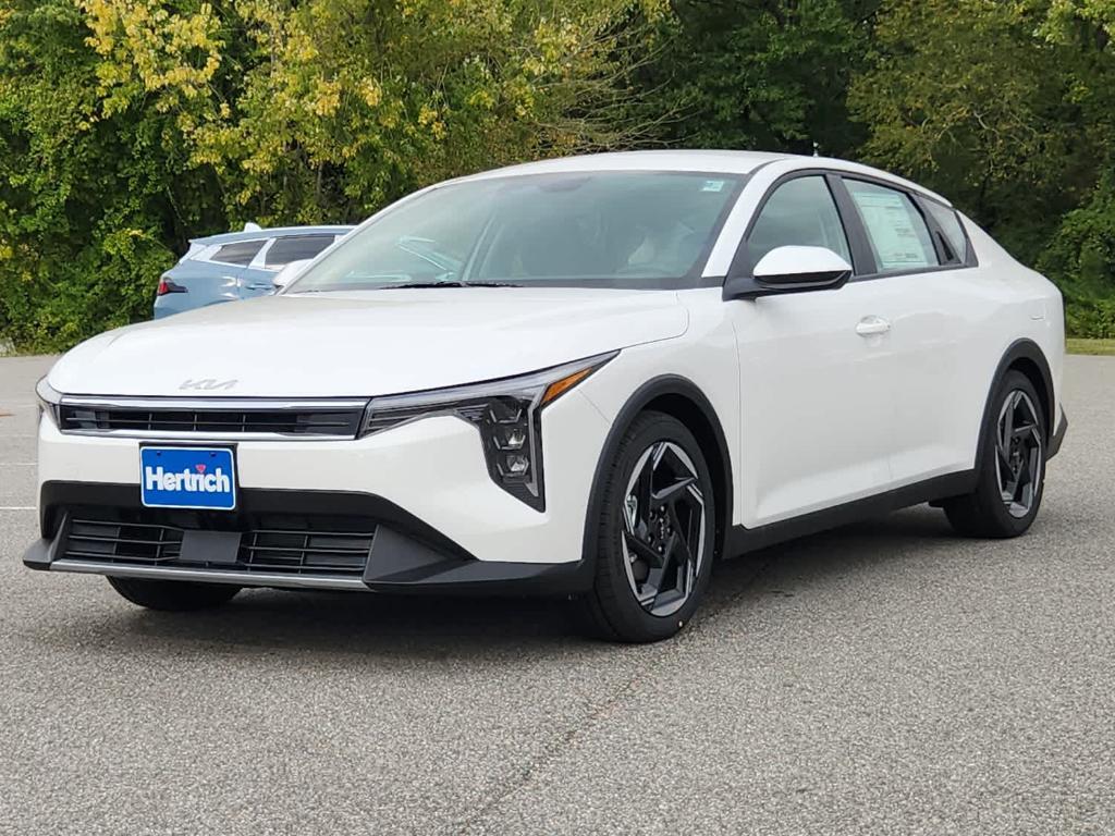 new 2025 Kia K4 car, priced at $25,960