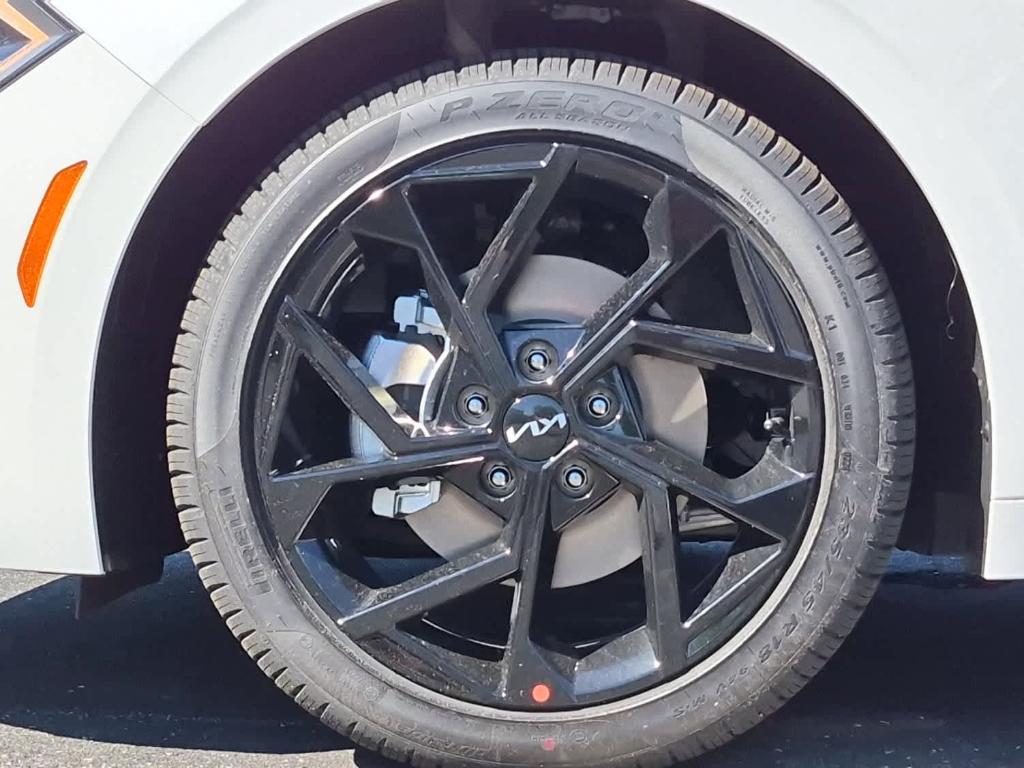 new 2026 Kia K5 car, priced at $34,230